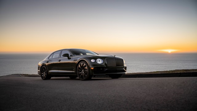 Bentley Flying Spur Hybrid 8K
