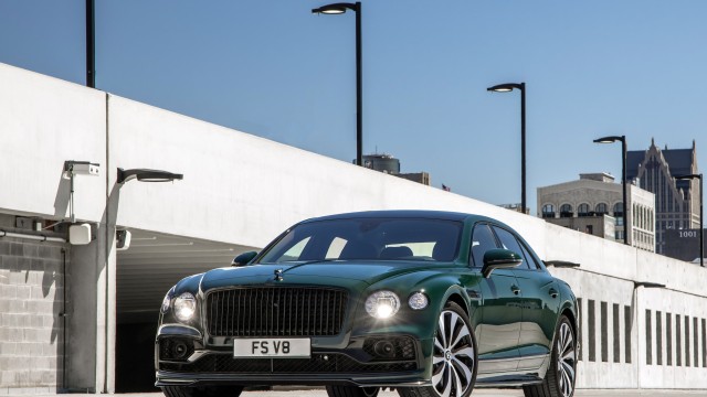 Bentley Flying Spur V8 2021