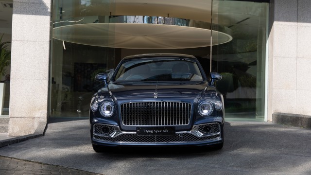 Bentley Flying Spur V8 First Edition