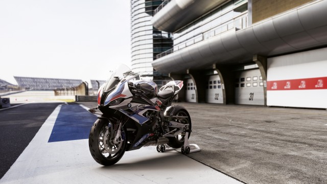 BMW M 1000 RR Performance bike