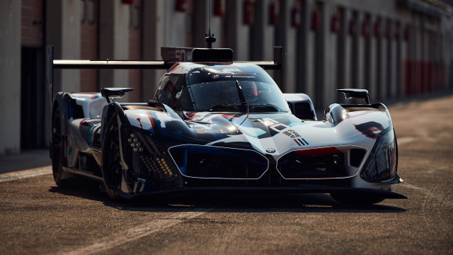 BMW M Hybrid V8 Race cars