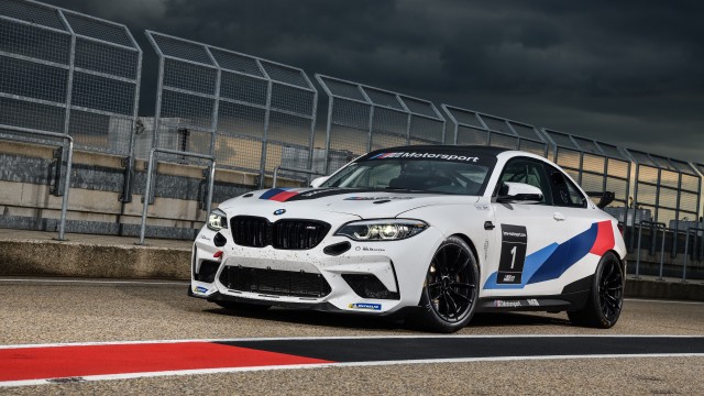 BMW M2 CS Racing 8K