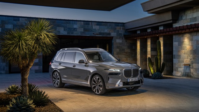 BMW X7 xDrive40i 5K
