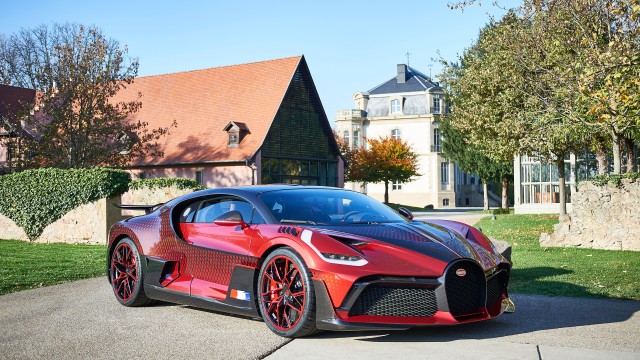 Bugatti Divo Lady Bug 8K
