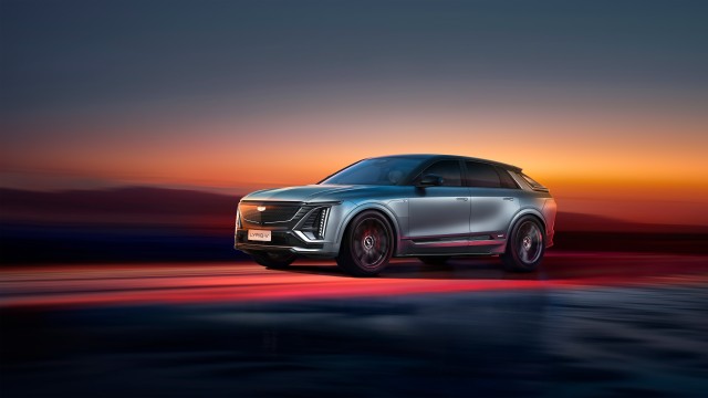 Cadillac Lyriq-V 2025