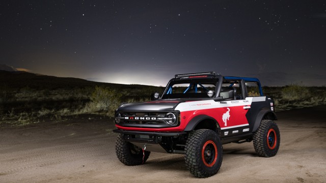 Ford Bronco 4600 Race Truck