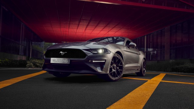 Ford Mustang CGI 8K