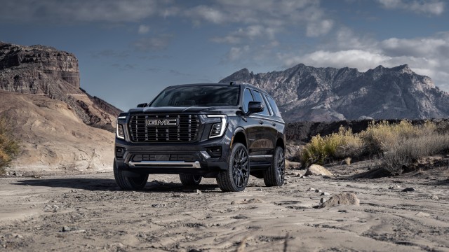 GMC Yukon Denali Ultimate 2025