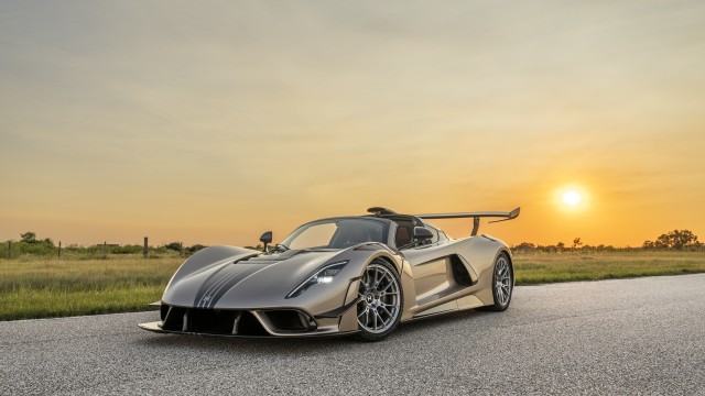 Hennessey Venom F5 Revolution LF 2025