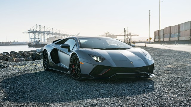 Lamborghini Aventador LP 780-4 Ultimae Luxury cars