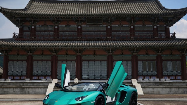 Lamborghini Aventador S Roadster Korean Special Series