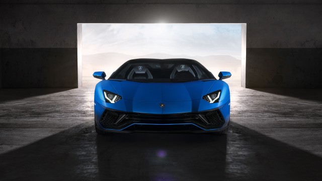 Lamborghini Aventador Ultimae Roadster 8K
