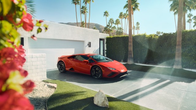 Lamborghini Huracan EVO RWD Sports Car