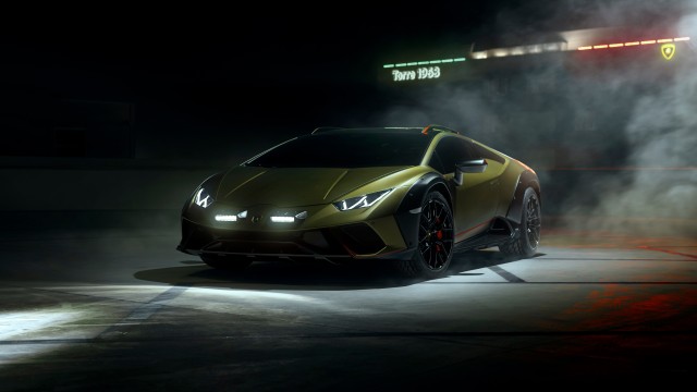 Lamborghini Huracan Sterrato Dark aesthetic