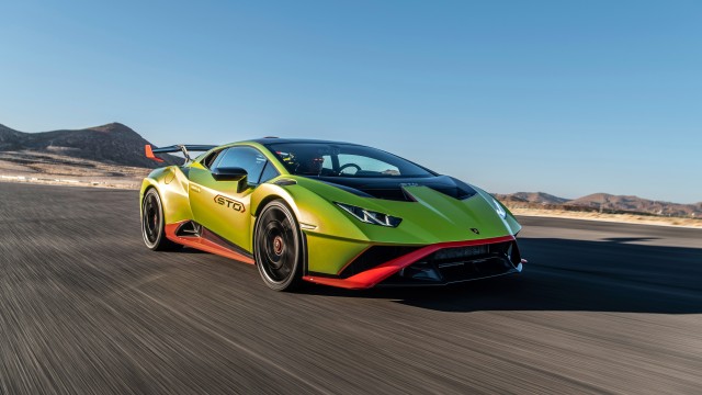 Lamborghini Huracán STO 2021