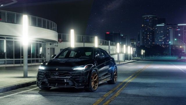 Lamborghini Urus 8K