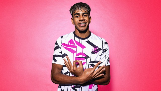 Lamine Yamal eFootball 2025