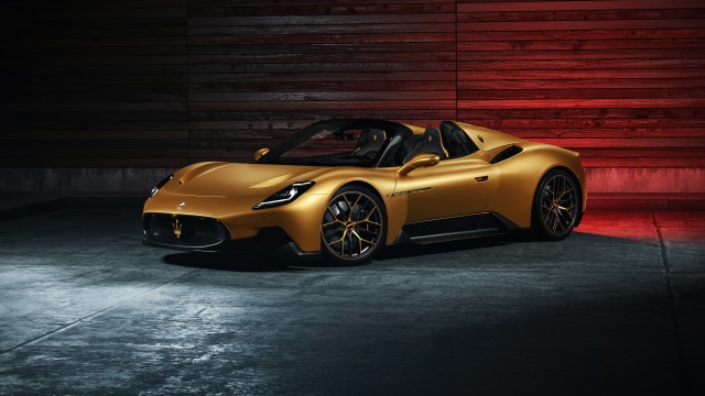 Maserati MC20 Cielo Aesthetic