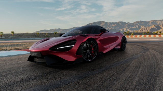 McLaren 765LT Race track