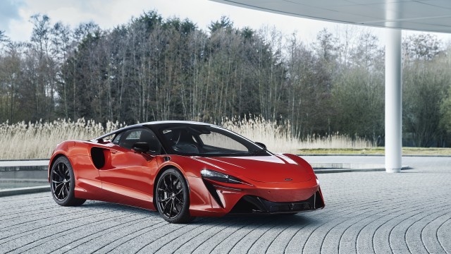 McLaren Artura 2022