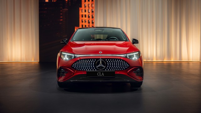Mercedes-Benz CLA 350 4MATIC 2025