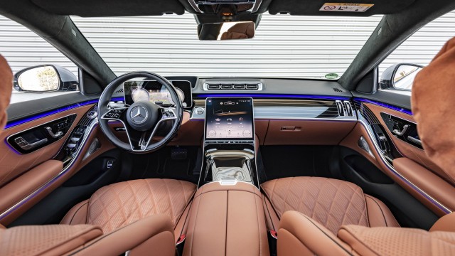 Mercedes-Benz S 400 d 4MATIC Interior