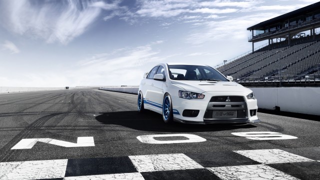 Mitsubishi Lancer Evolution Race track
