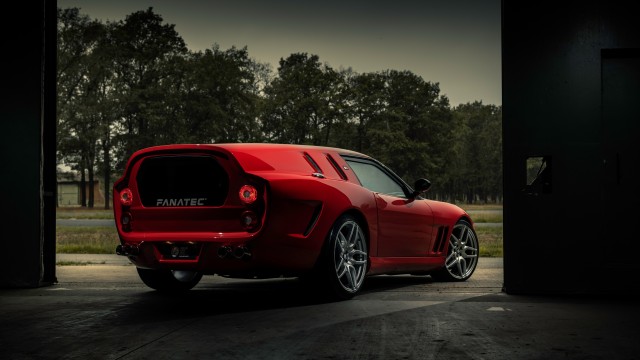 Niels van Roij Design Breadvan Hommage 2021