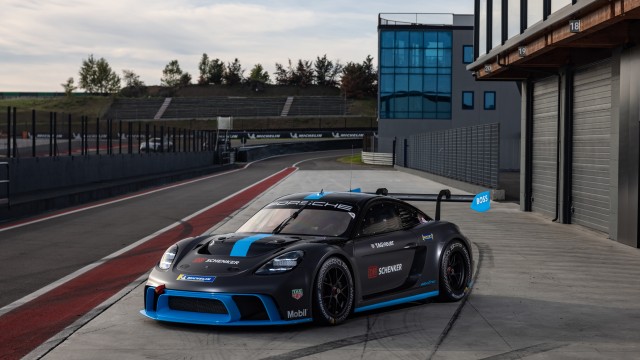 Porsche 718 Cayman GT4 ePerformance 2023