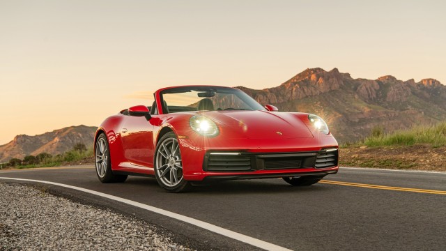 Porsche 911 Carrera Cabriolet 2020