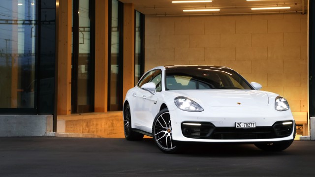 Porsche Panamera 4S E-Hybrid Sport Turismo