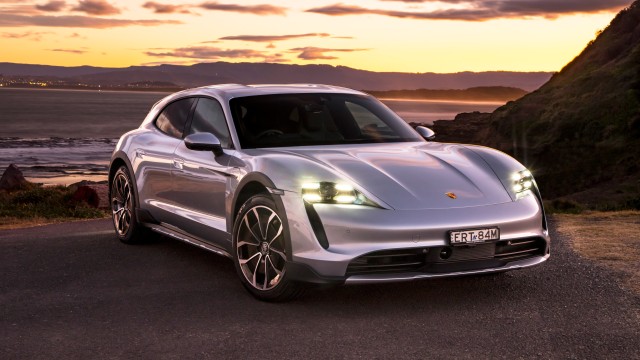 Porsche Taycan 4 Cross Turismo 2022