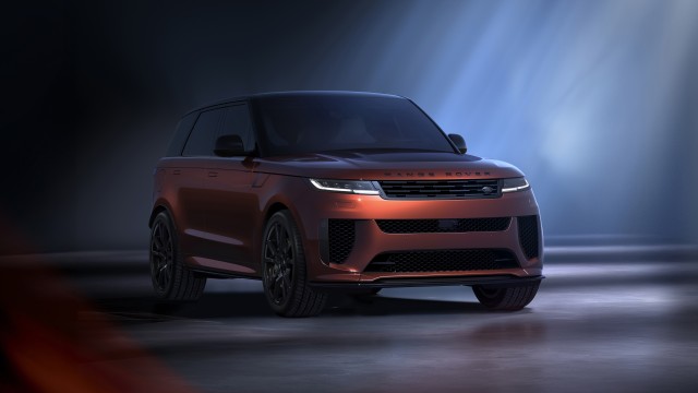 Range Rover Sport SV Carbon 2025