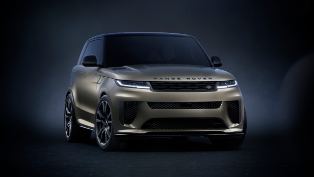 Range Rover Sport SV Luxury SUV