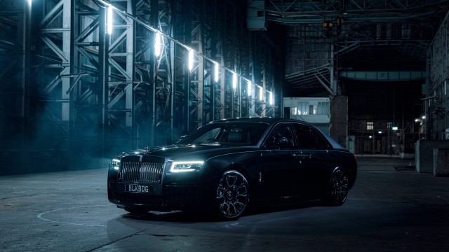 Rolls-Royce Black Badge Ghost 8K