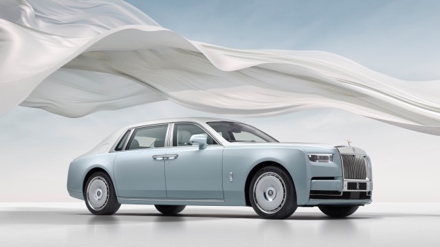 Rolls-Royce Phantom Scintilla 2025