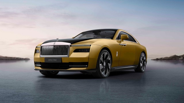 Rolls-Royce Spectre Luxury electric super coupé