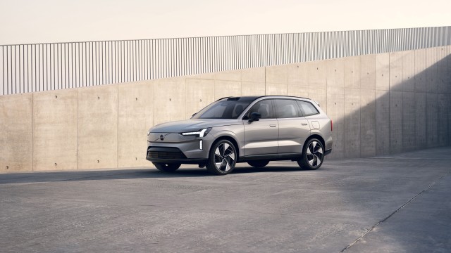 Volvo EX90 Electric SUV