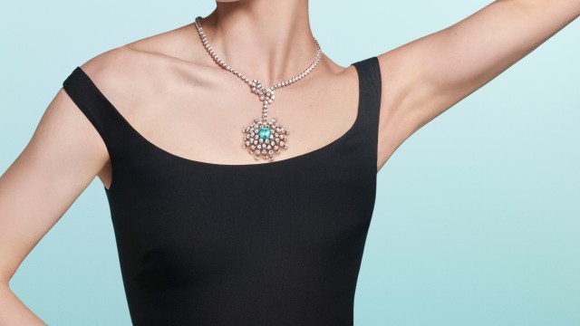 Actress Anya Taylor-Joy iPhone