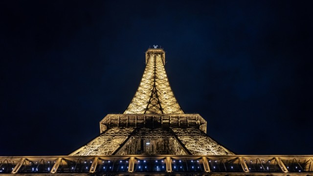 Eiffel Tower Nightscape