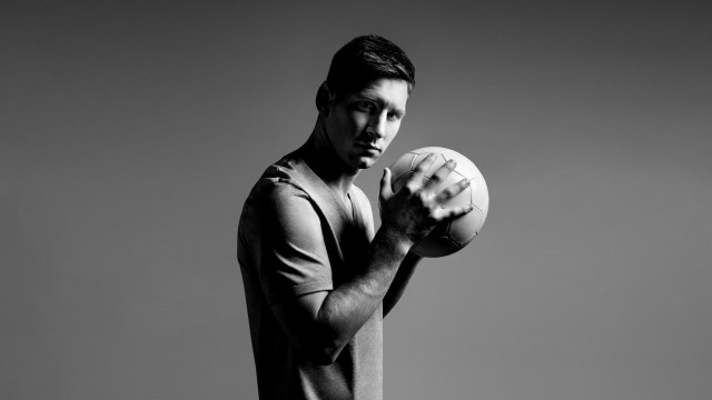 Lionel Messi Monochrome
