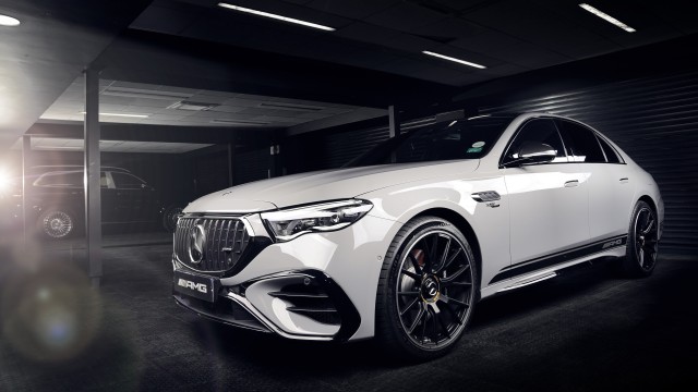 Mercedes-AMG E 53 HYBRID 4MATIC+ Edition 1