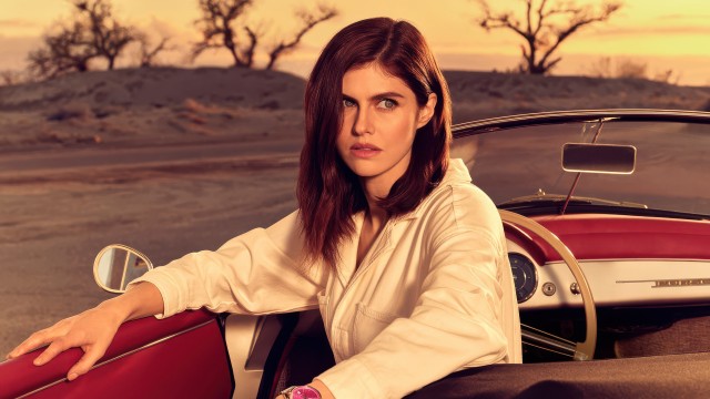Alexandra Daddario Retro style