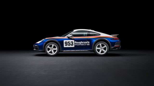 Porsche 911 Dakar Rallye Design Package