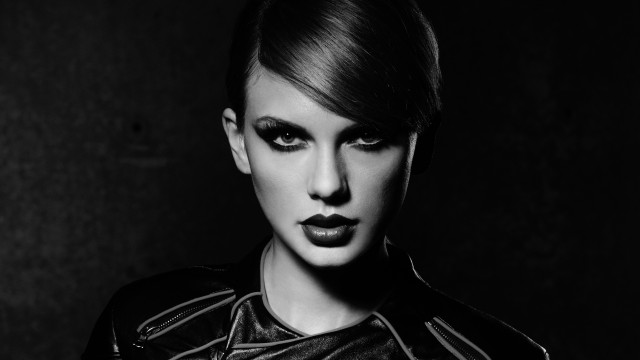 Taylor Swift Monochrome