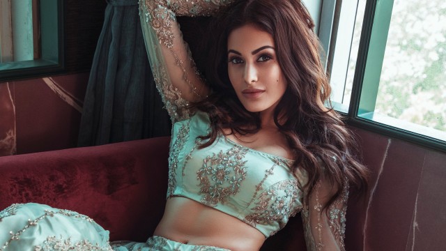 Amyra Dastur Bollywood actress