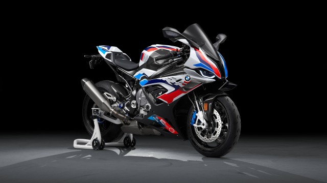 BMW M 1000 RR AMOLED