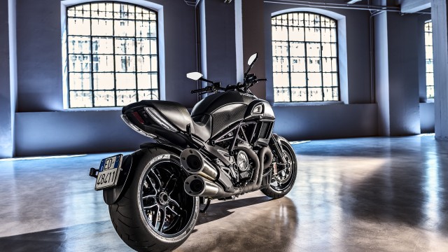 Ducati Diavel Carbon Cruiser motorcycle