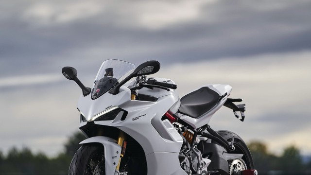 Ducati SuperSport 950 Sports bikes