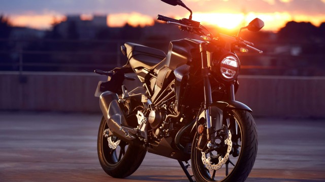 Honda CB300R Sports bikes